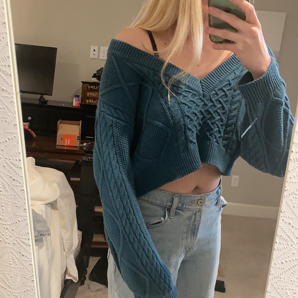 Aqua blue longsleeved top